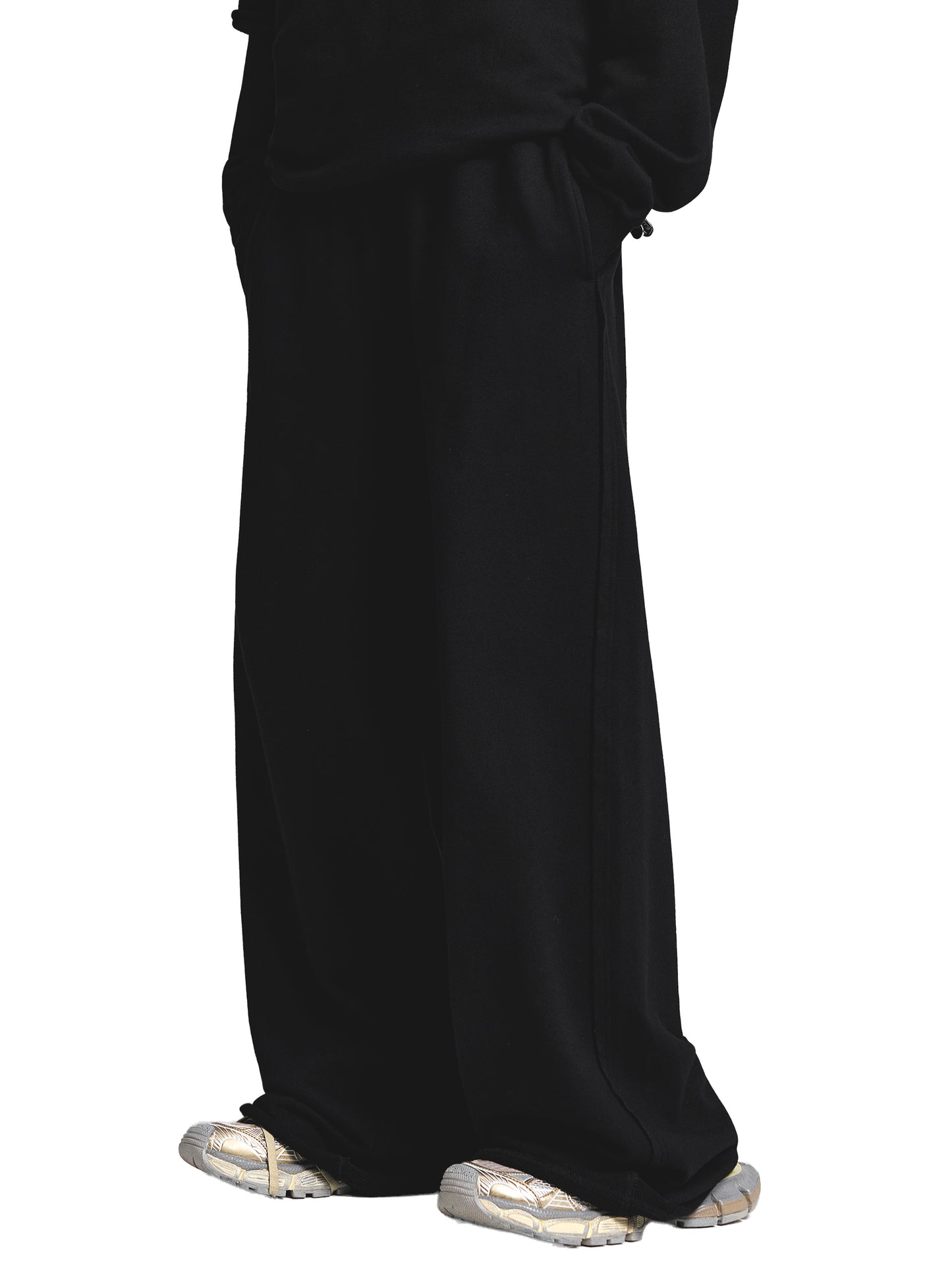 BASIC CATALOG SWEATS